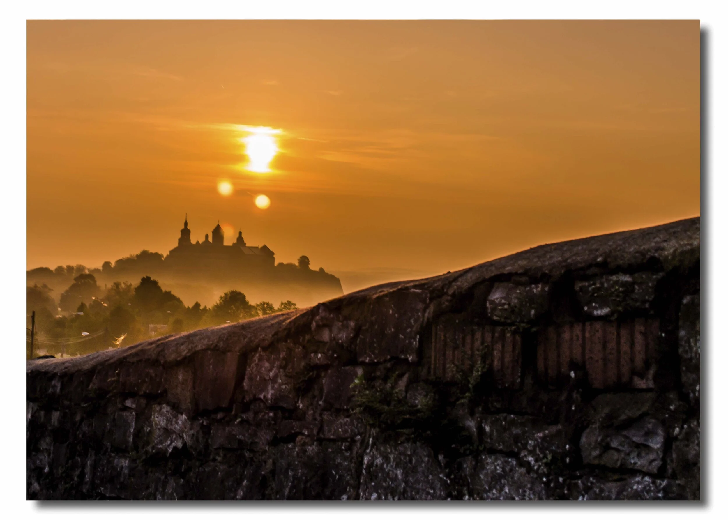 Sonnenaufgang über Würzburg, fotografiert von Motty Henoch